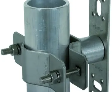 фото 105342 Крепежный уголок для трубостоек NIRO