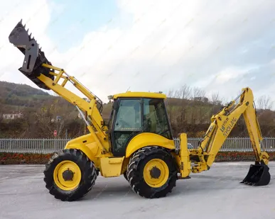 фото Аренда экскаватора-погрузчика New Holland LB115, Москва