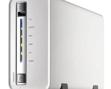 фото Сетевой накопитель NAS QNAP