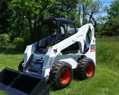 фото Аренда мини-погрузчика Bobcat S250, Киров