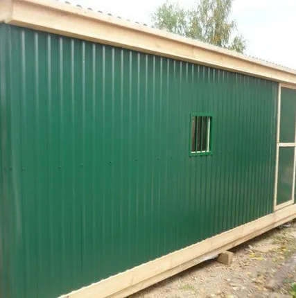 Фото №0 Бытовка в профлисте 6х2.3 м с решеткой хокне