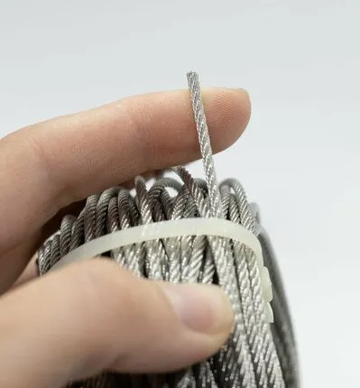 Фото №0 Трос из нержавеющей стали А2 2.5мм 20м + зажим 2шт