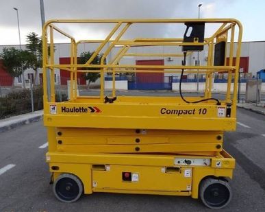фото Ножничный подъемник Haulotte Compact 10