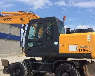 фото Аренда колесного экскаватора Hyundai R170W-7, Москва