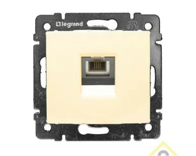 фото Механизм розетки телеф.1-м СП RJ11 VALENA слоновая кость Legrand 774338
