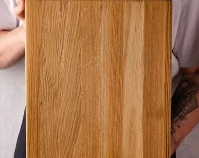 фото Доска разделочная дуб 40 на 30 см с ручкой, толщина 2,2 см (двухстороняя)