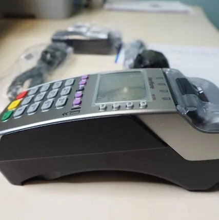 Фото №1 Стационарный POS-терминал Verifone VX520 (Б/У)