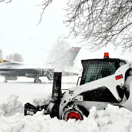 Фото №0 Чистка, уборка снега