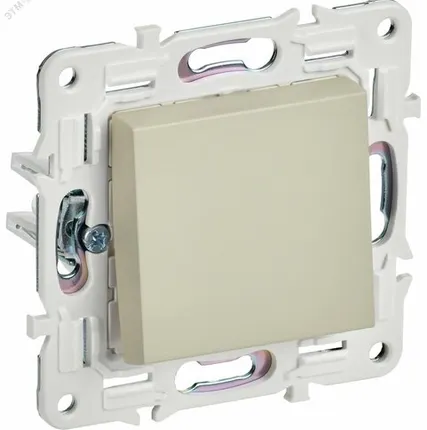 Фото №0 SKANDY Выключатель 1-клавишный проходной 10А SK-V02B бежевый IEK