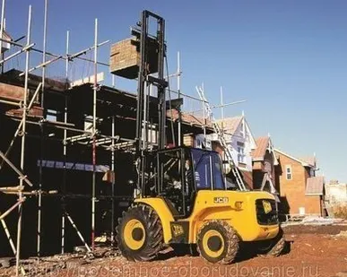фото Аренда телескопического погрузчика JCB RTFL 940