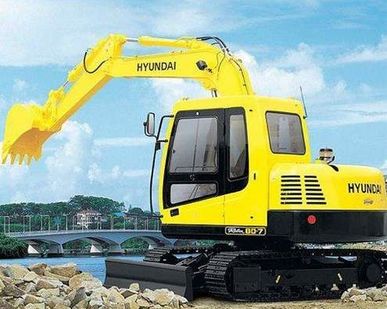 фото Экскаватор гусеничный мини HYUNDAI R80-7