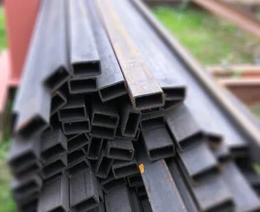 фото труба профильная, стальная, 40х20, новая, для столбов и заборов, в Нижнем Новгороде,