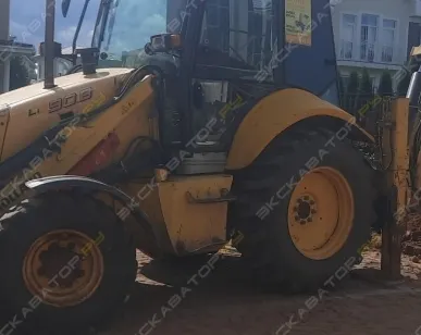 фото Аренда экскаватора-погрузчика New Holland LB90B, Истра