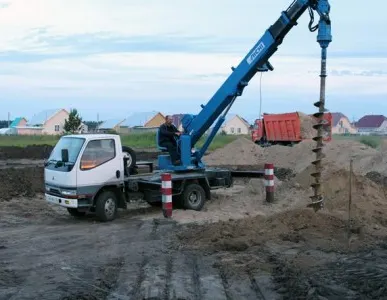 фото Бурильная машина ГЕОМАШ БКМ-350 (360)