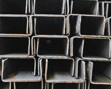 фото Швеллер гнутый 100х50х3 за 1 метр