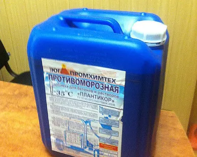 фото Противоморозная добавка для бетона 10л.