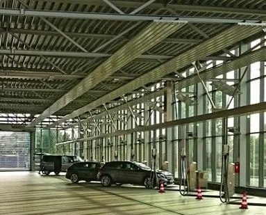 фото Авосалоны из металлоконструкций