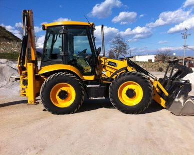 фото В аренду экскаватор-погрузчик JCB
