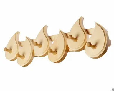 фото Вешалка (липа) 6 крючков 300х550 "ОГОНЁК" (2-й вид)