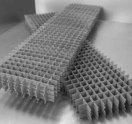 Фото №0 Сетка сварная 65х65х3,5мм в картах 0,5х2м