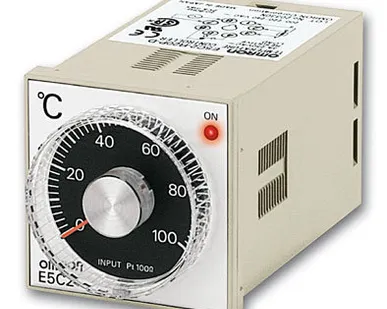 фото E5C2-R20K 100-120AC 0-1200 Терморегулятор E5C2 Omron