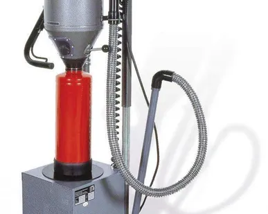 фото Зарядка порошкового огнетушителя ОПУ-10