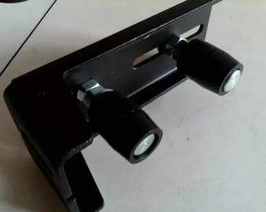 фото НАПРАВЛЯЮЩЕЕ УСТРОЙСТВО УВЕЛИЧЕННОЕ С НОВЫМИ РОЛИКАМИ RAL9005