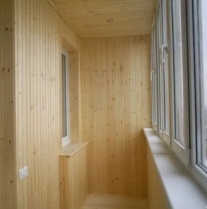 Фото №0 Обшивка лоджий и балконов деревянной вагонкой.