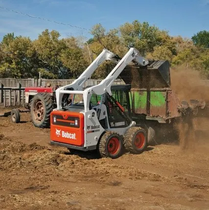 Фото №0 Аренда Bobcat C175 экскаватора-погрузчика