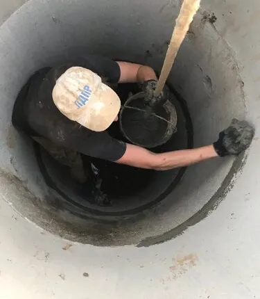 Фото №0 Ремонт бетонных колодцев