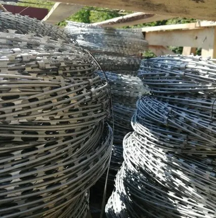 Фото №0 Колючая проволока Екатеринбург