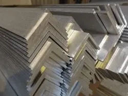 фото Уголок алюминиевый Д16Т ПР 100-12 40х40х3