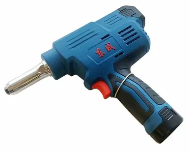 фото Заклепочник аккумм 12v*2aH (2АКБ,ЗУ,кейс)