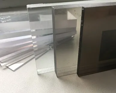 фото Монолитный поликарбонат Бронза 2,05 х 3,05м. Толщина 2мм.