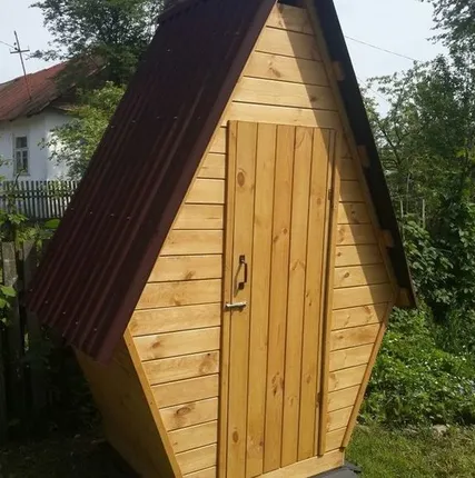 Фото №0 Туалет дачный, без ёмкости, окрашенный