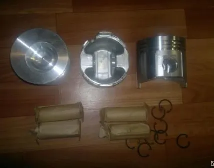 Фото №0 Поршни с пальцами YANMAR 4TNE88/3TNE88. ЦЕНА ЗА ШТ С ПАЛЬЦЕМ.