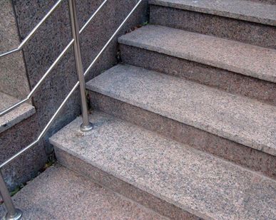 фото Ступени из натурального камня