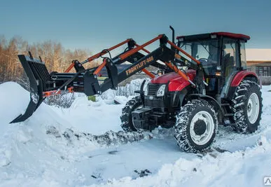 фото Трактор ЛМЗ с погрузчиком фронтальным Frontlift-800