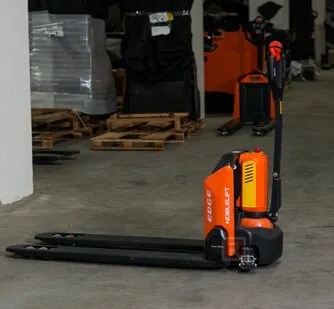 фото Тележка самоходная грузоподъемность 1.5-2 т Noblelift PTE15Q2/PTE20Q2