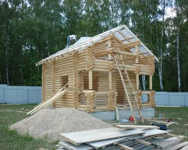 фото Сруб бани 6.0х6.0  полтора этажа с крыльцом и балконом