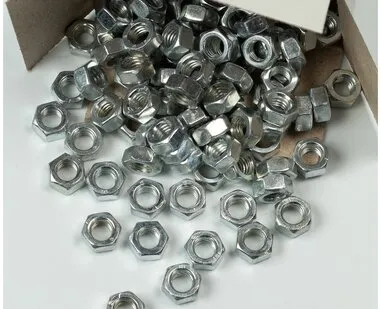 фото Гайка М6 оцинкованная DIN934 200 шт