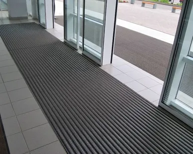 фото Придверный алюминиево-резиново-ворсовый половик