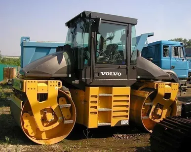 фото Аренда и услуги дорожного катка 14 т