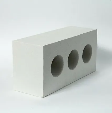 Фото №0 Кирпич силикат. утолщ. лиц. трехпустотный белый по ГОСТ 379-2015 упакованный(1под,=476) (Михайловка)