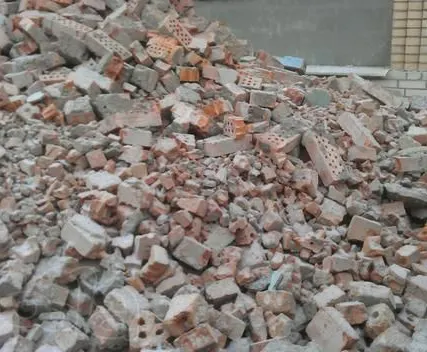 Фото №0 Бой кирпича