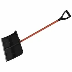 Фото №0 Лопата снеговая пластиковая ЦИКЛ Standart Богатырь (металлический черенок)