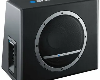 фото Автомобильный сабвуфер