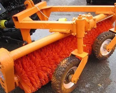 фото Щет­ка до­рож­ная ЩО-1,8 с колесами 4.80