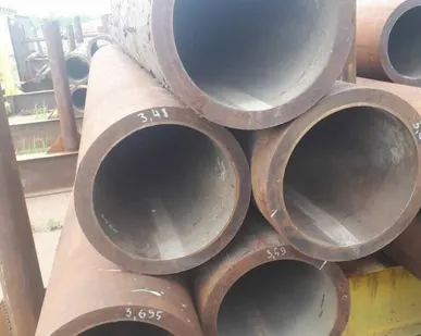 фото Труба стальная 426x40 мм ст10ГН2 мФА горячекатаная + Труба стальная 428,4x36,4 мм ст08Х18Н10Т (внутри покраш) гос. резер