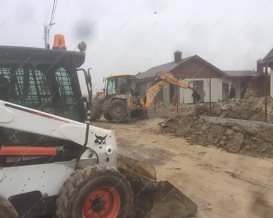 фото Аренда мини-погрузчика Bobcat S250, Калининград